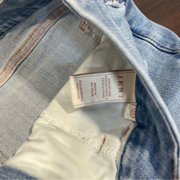 7 For All Mankind Light Wash Straight Leg Jeans size 12 - Picture 2 of 10